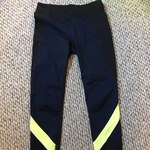 Athleta Colorblock Spliced Sonar 7/8 Tight